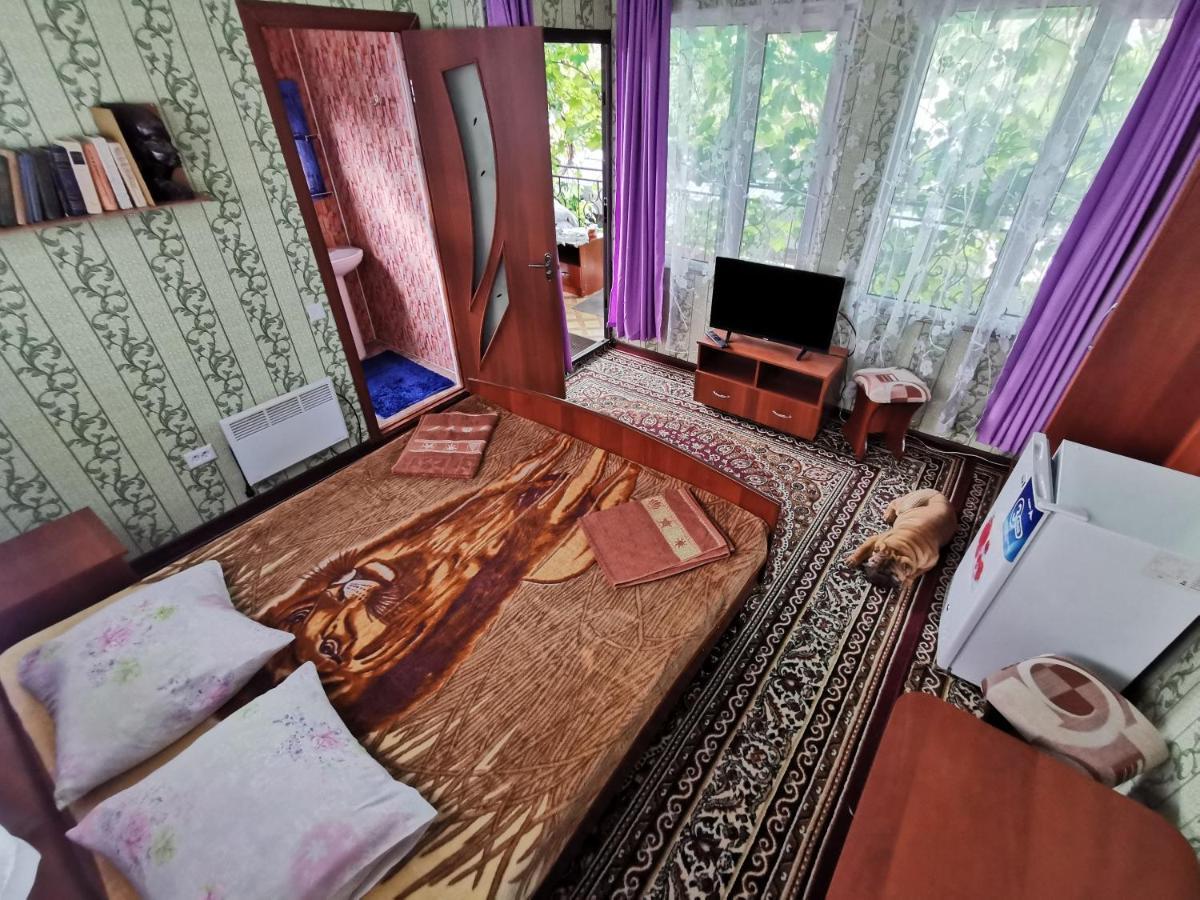 Petrovskaya Pristan 2 Otel Çolpan Ata Dış mekan fotoğraf