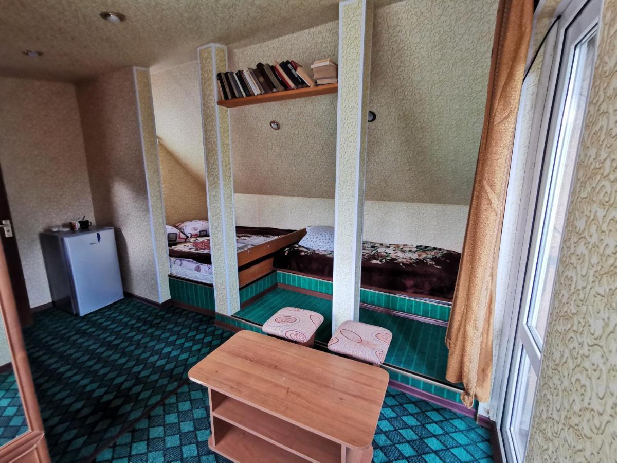 Petrovskaya Pristan 2 Otel Çolpan Ata Dış mekan fotoğraf